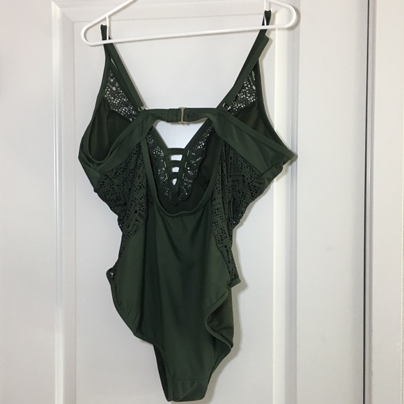 Sexy plus size swim suit - Picture 6 of 8